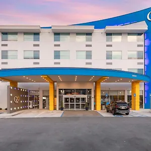 Hotel Glo Western Savannah-gateway I-95
